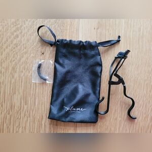 PLUME COSMETICS Black Eyelash Curler Set
